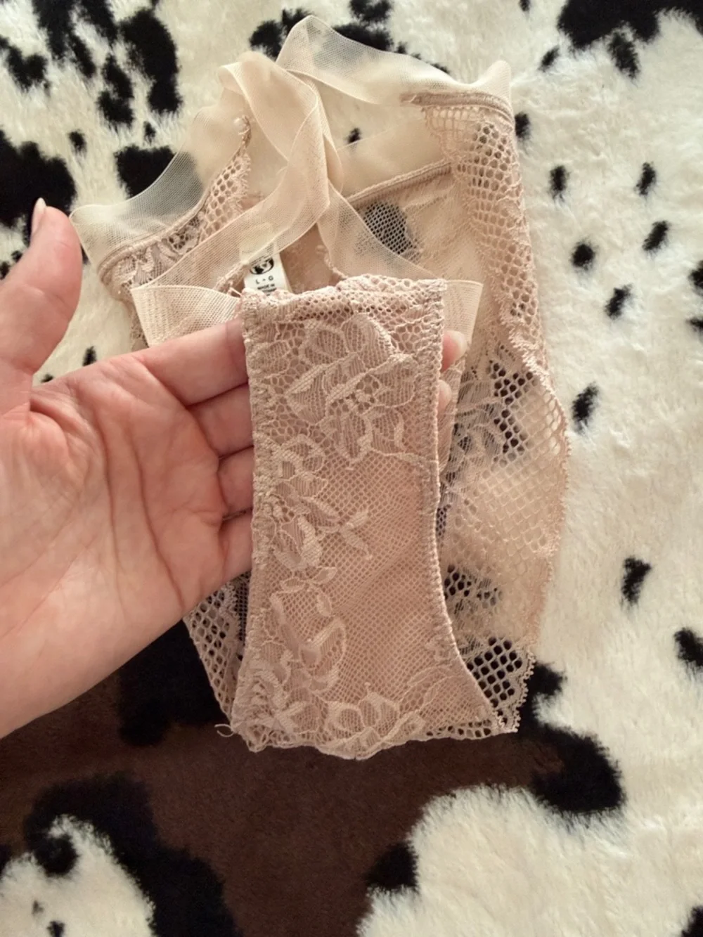 Free People Sheer Lace Thong Panty - Blush Tan Nude Neutral size Large NWOT